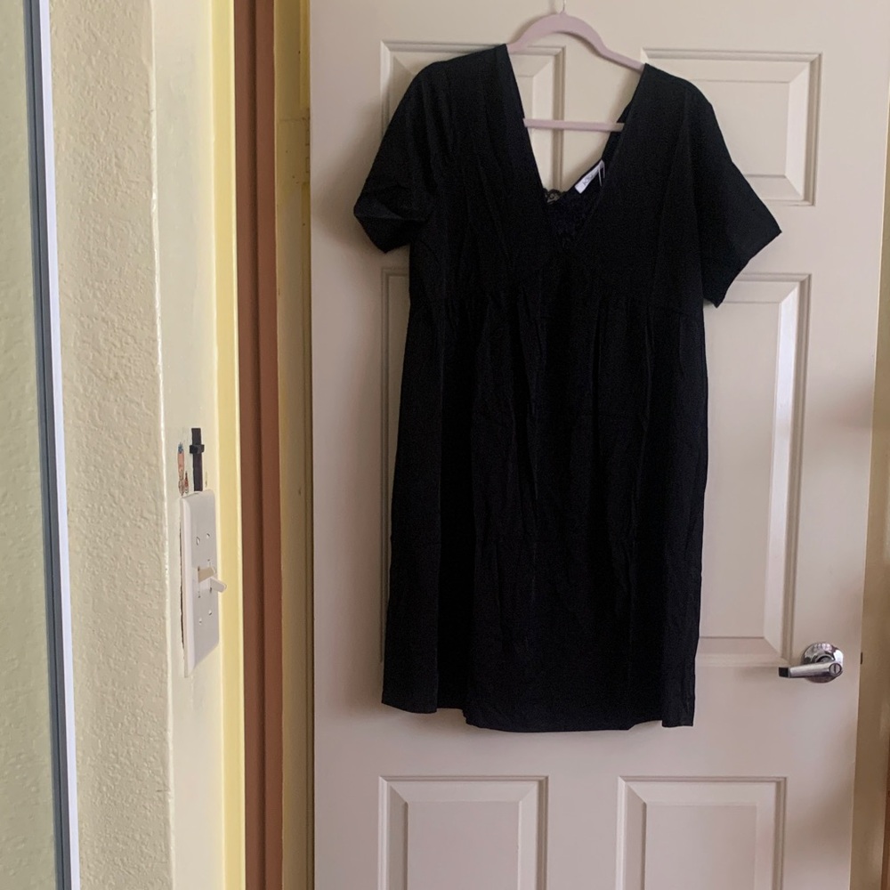 NWT Elegant Black Midi Dress